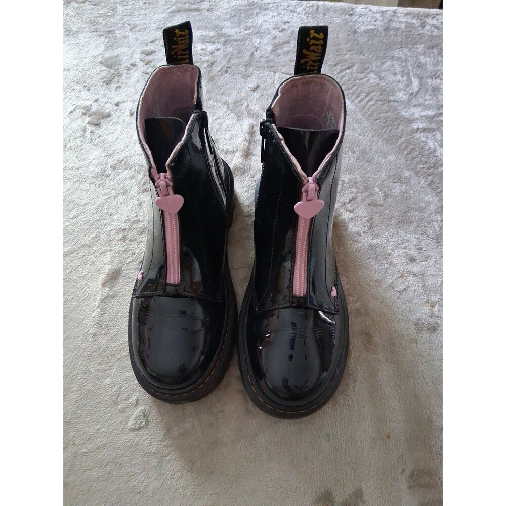 Junior Heart Nappa Patent Leather Pullon  Dr Marten Boots Size 3 Heart Zipper